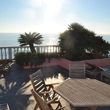 Hotel Piccolo Lido Bordighera Exterior photo